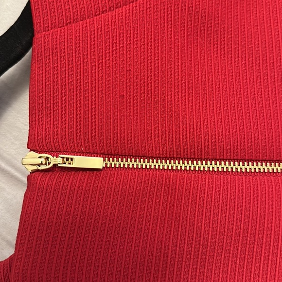 Tahari sleeveless dress with bow detail - Picture 5 of 6